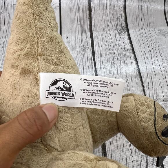 NWT Jurassic World Dominion T-Rex Dinosaur Plush 9" by Just Play - Picture 8 of 10